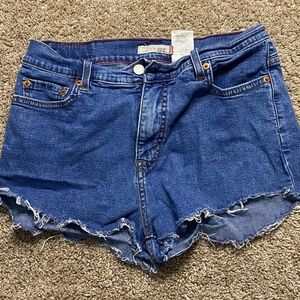 512 Levi's Jean Shorts